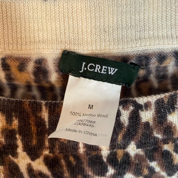 sweater - Picture 2 of 2